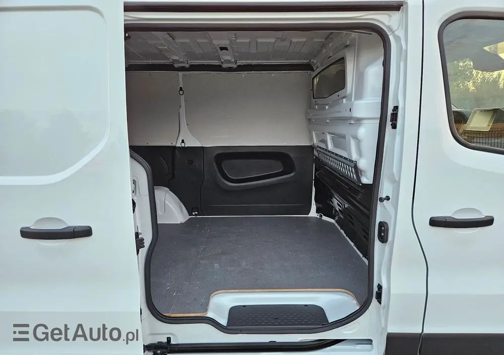 RENAULT *TRAFIC*L1H1*NOWY*MODEL*BOGATO*WYPOSAŻONY* 