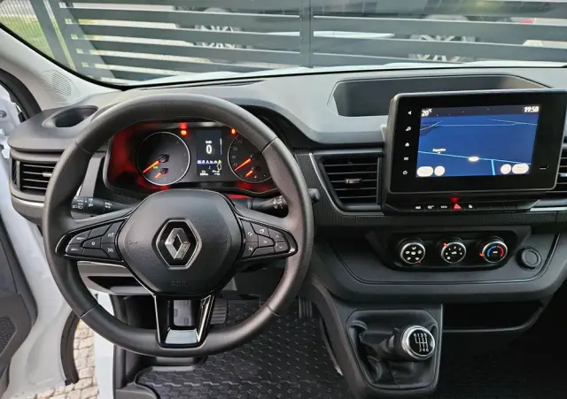 RENAULT *TRAFIC*L1H1*NOWY*MODEL*BOGATO*WYPOSAŻONY* 