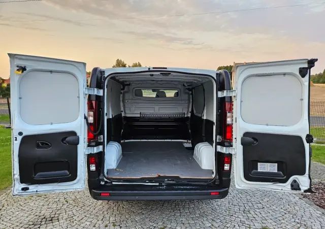 RENAULT *TRAFIC*L1H1*NOWY*MODEL*BOGATO*WYPOSAŻONY* 