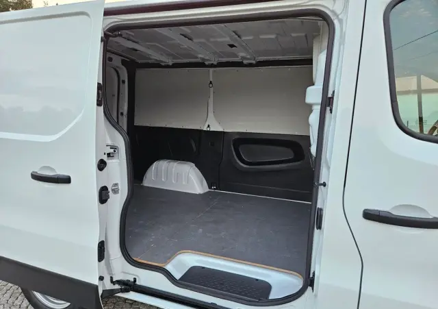 RENAULT *TRAFIC*L1H1*NOWY*MODEL*BOGATO*WYPOSAŻONY* 