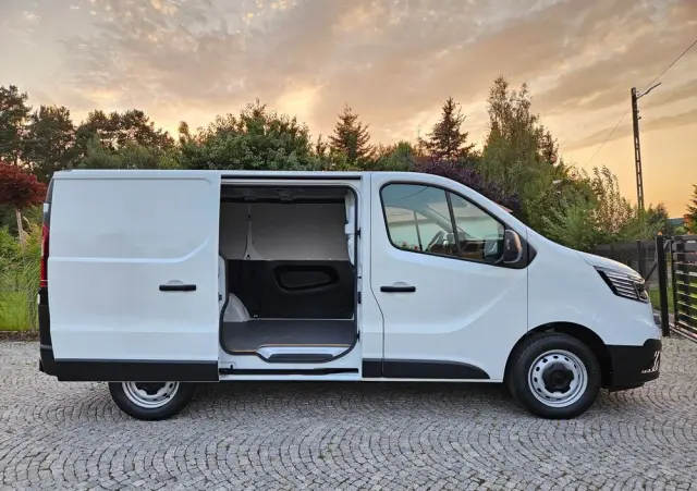 RENAULT *TRAFIC*L1H1*NOWY*MODEL*BOGATO*WYPOSAŻONY* 