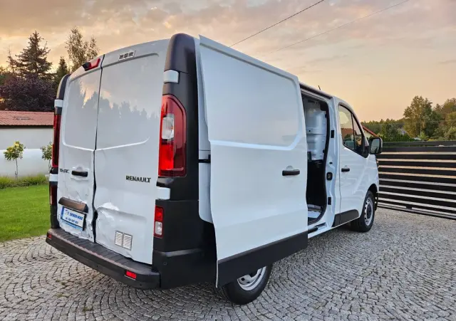 RENAULT *TRAFIC*L1H1*NOWY*MODEL*BOGATO*WYPOSAŻONY* 
