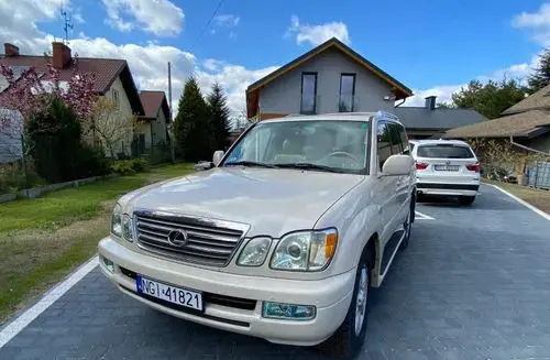 LEXUS LX 