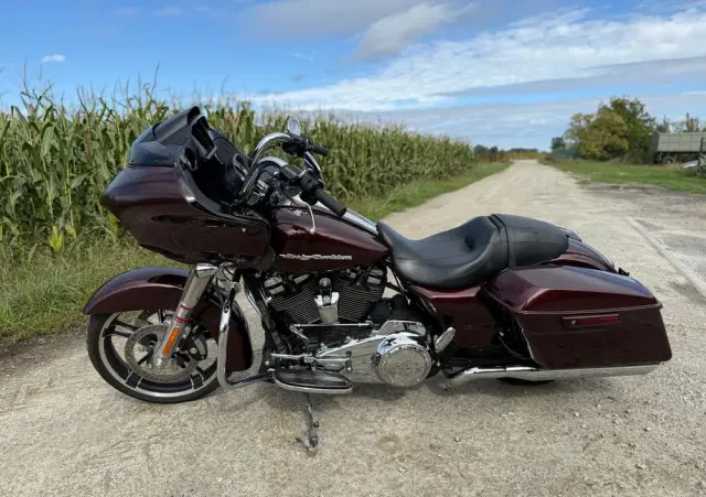 HARLEY-DAVIDSON Touring Road Glide 