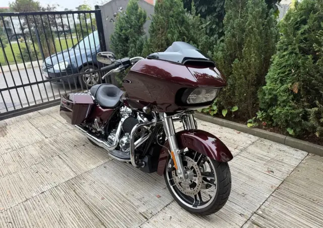 HARLEY-DAVIDSON Touring Road Glide 