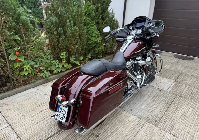 HARLEY-DAVIDSON Touring Road Glide 