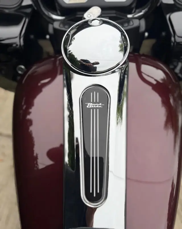 HARLEY-DAVIDSON Touring Road Glide 