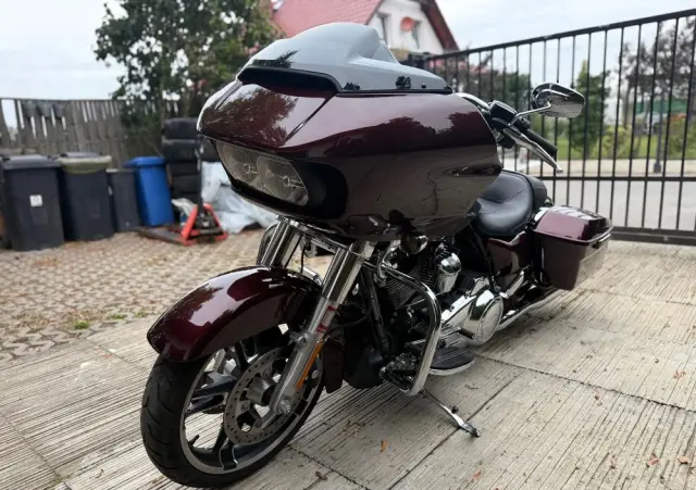 HARLEY-DAVIDSON Touring Road Glide 