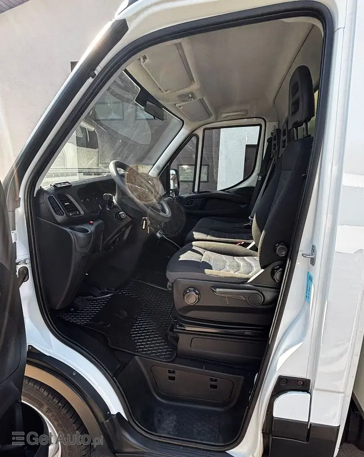 IVECO Daily 35C15 Chłodnia Mroźnia z windą 750 kg 3.0 HPI 