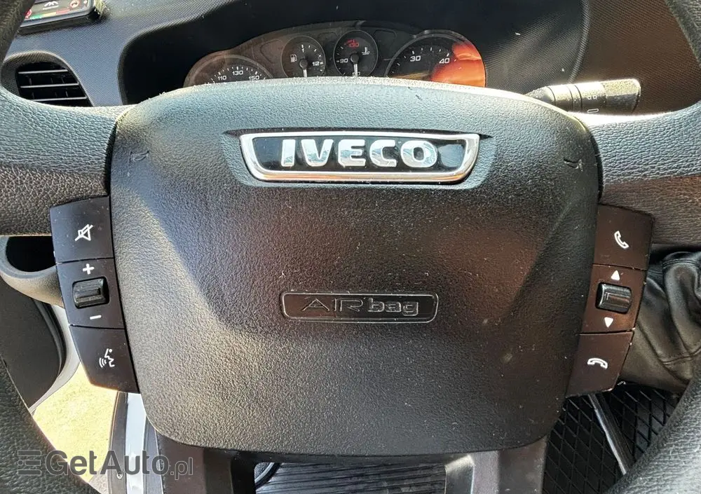 IVECO Daily 35C15 Chłodnia Mroźnia z windą 750 kg 3.0 HPI 