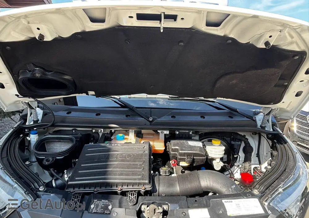 IVECO Daily 35C15 Chłodnia Mroźnia z windą 750 kg 3.0 HPI 