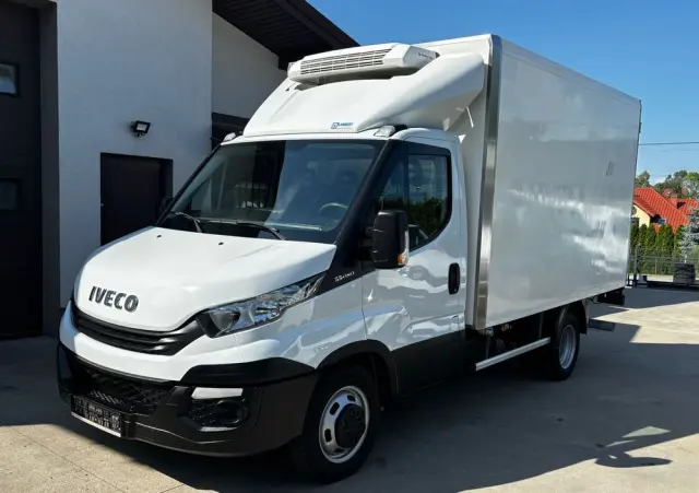 IVECO Daily 35C15 Chłodnia Mroźnia z windą 750 kg 3.0 HPI 
