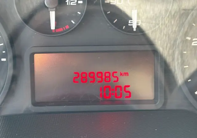 IVECO Daily 35C15 Chłodnia Mroźnia z windą 750 kg 3.0 HPI 