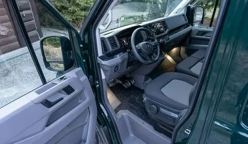 VOLKSWAGEN Crafter 