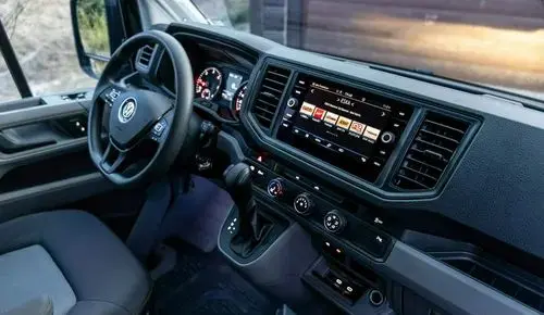 VOLKSWAGEN Crafter 