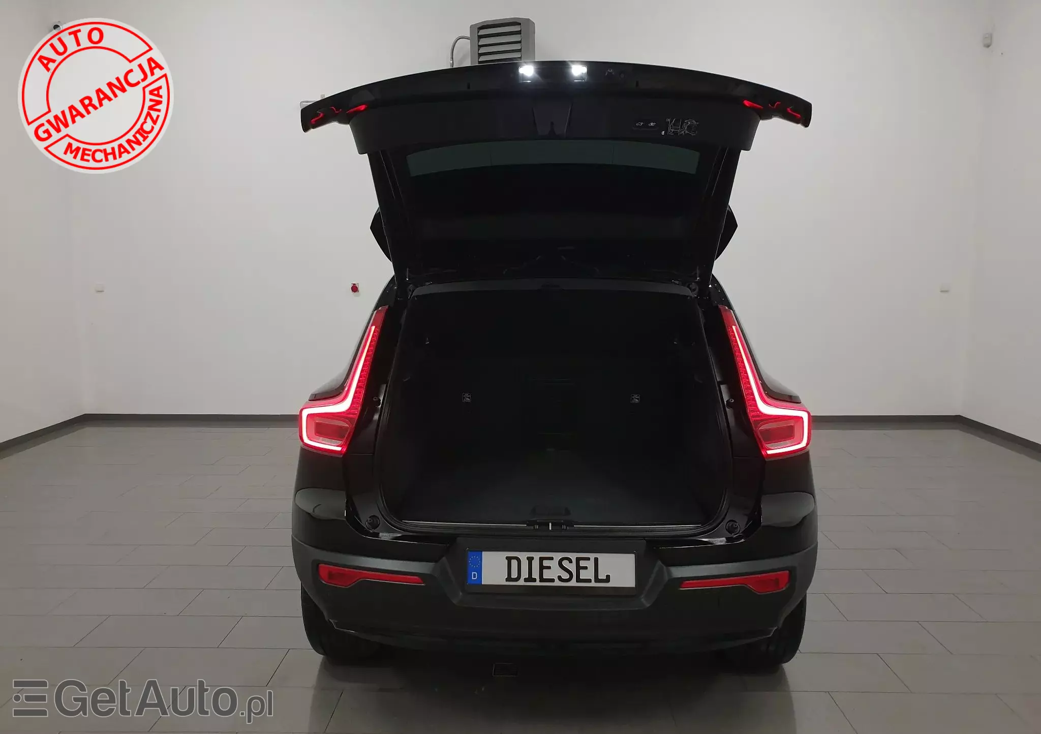 VOLVO XC 40 D4 AWD Geartronic R-Design