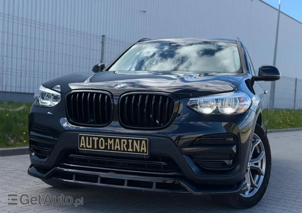 BMW X3 XDrive20i Advantage