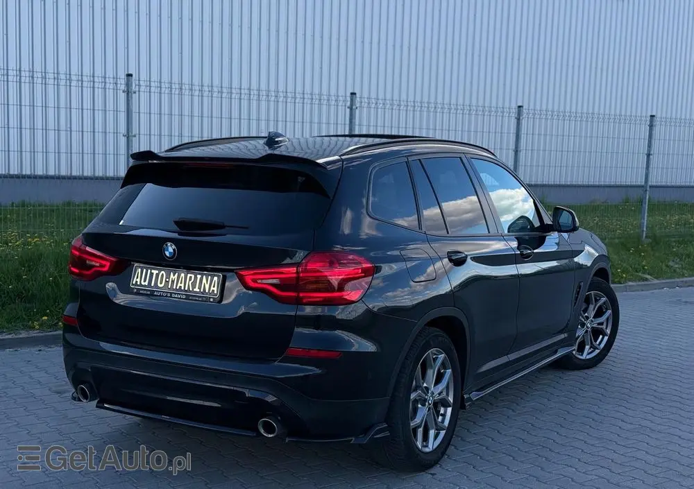 BMW X3 XDrive20i Advantage