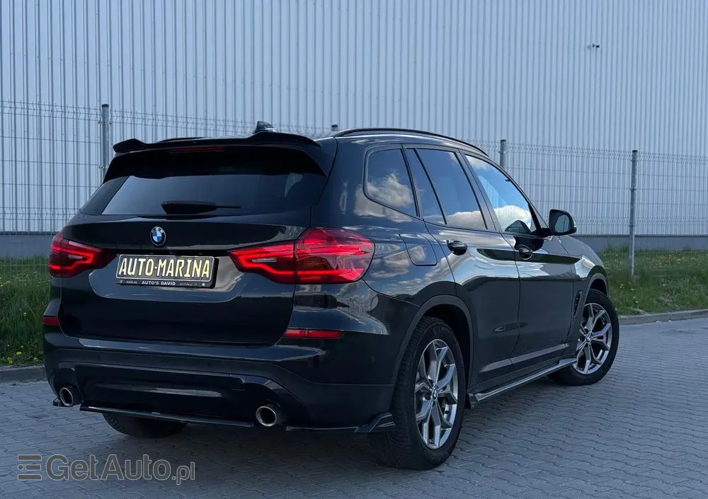 BMW X3 XDrive20i Advantage