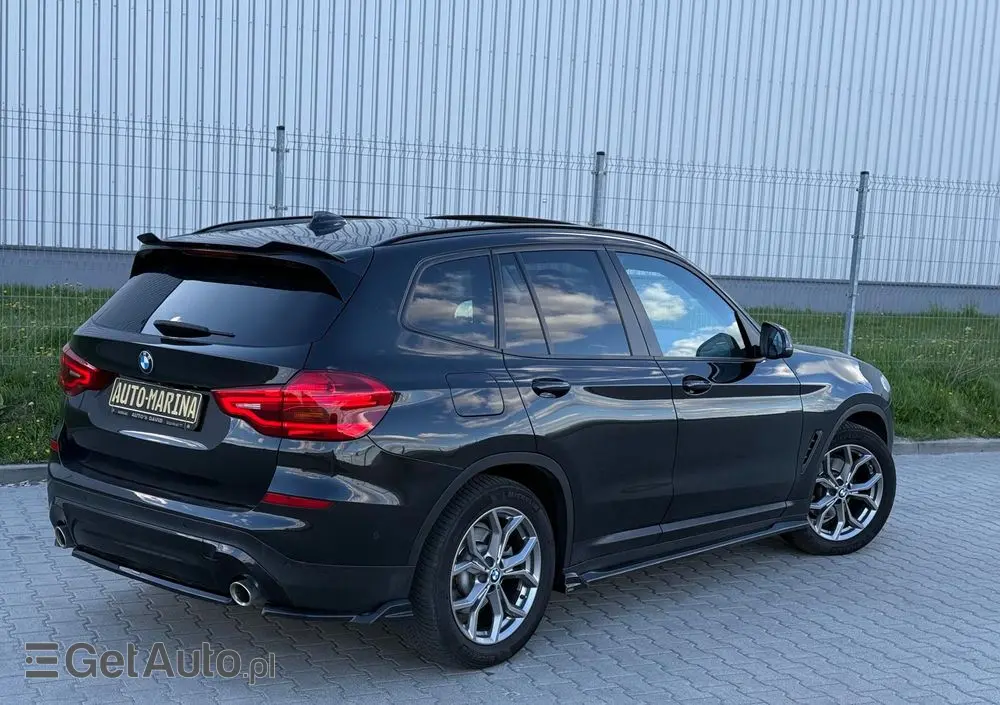 BMW X3 XDrive20i Advantage