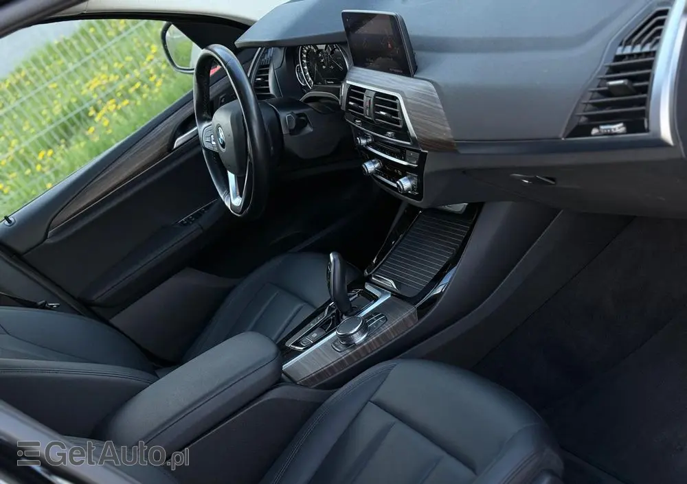 BMW X3 XDrive20i Advantage