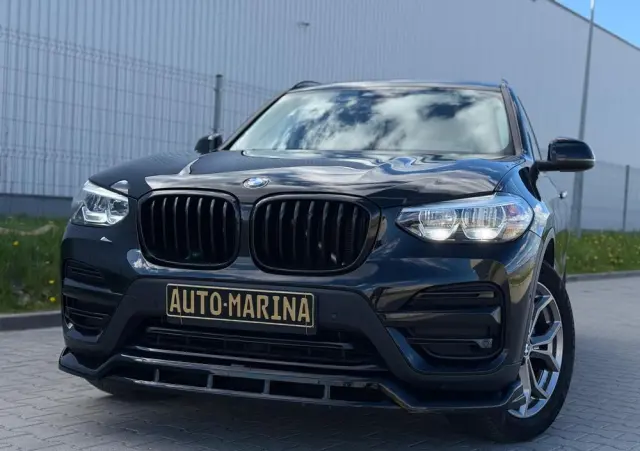 BMW X3 XDrive20i Advantage