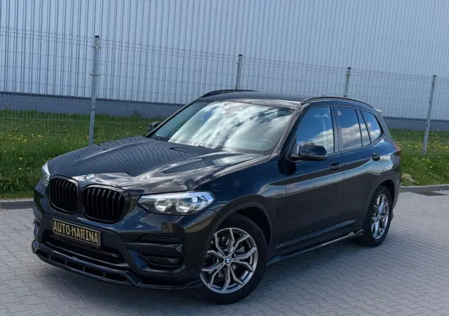 BMW X3 XDrive20i Advantage