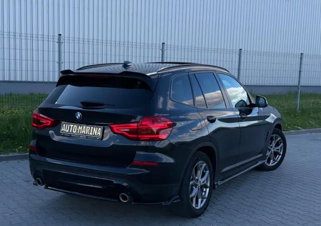 BMW X3 XDrive20i Advantage