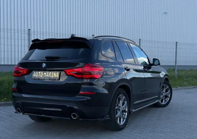 BMW X3 XDrive20i Advantage