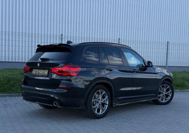 BMW X3 XDrive20i Advantage