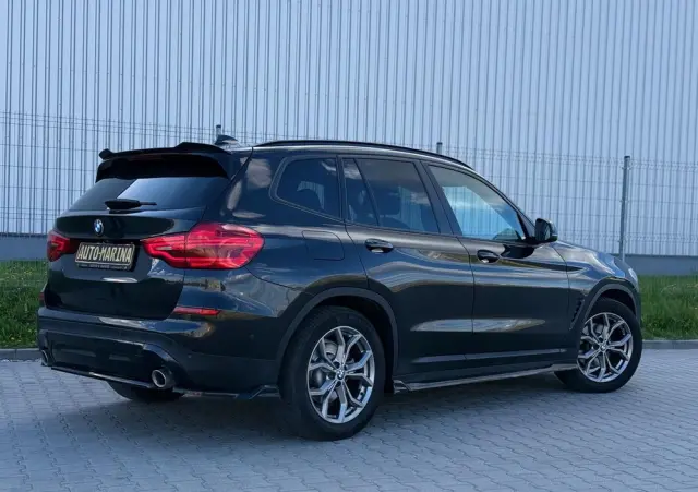 BMW X3 XDrive20i Advantage