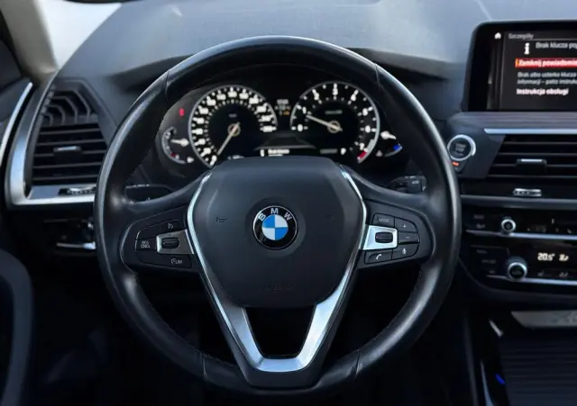 BMW X3 XDrive20i Advantage