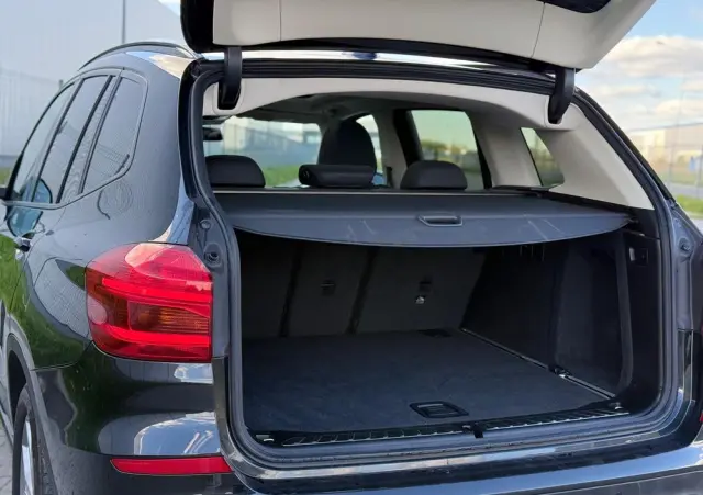 BMW X3 XDrive20i Advantage
