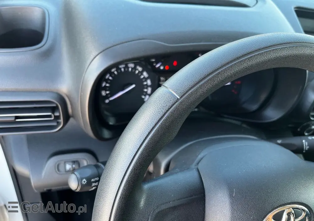 TOYOTA Proace City Verso 1.5 D-4D Business