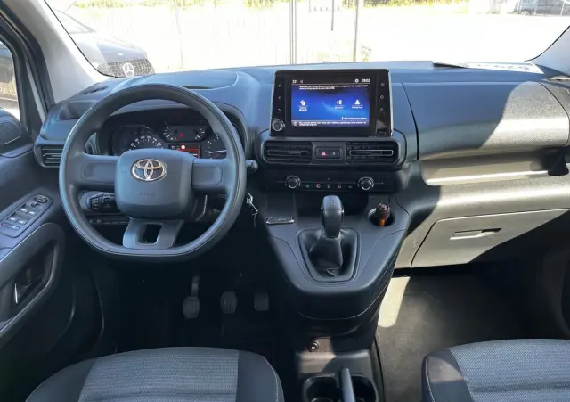 TOYOTA Proace City Verso 1.5 D-4D Business