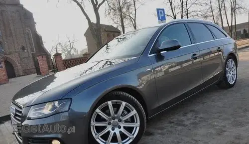 AUDI A4 
