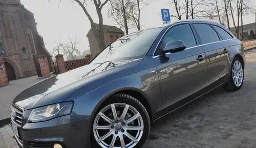 AUDI A4 