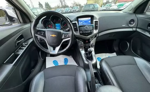 CHEVROLET Cruze 