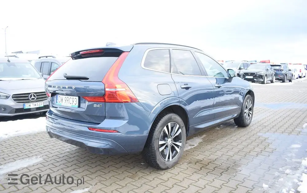 VOLVO XC 60 D4 SCR AWD Momentum