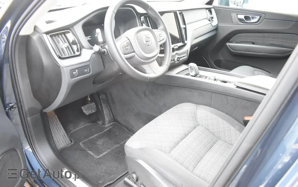 VOLVO XC 60 D4 SCR AWD Momentum