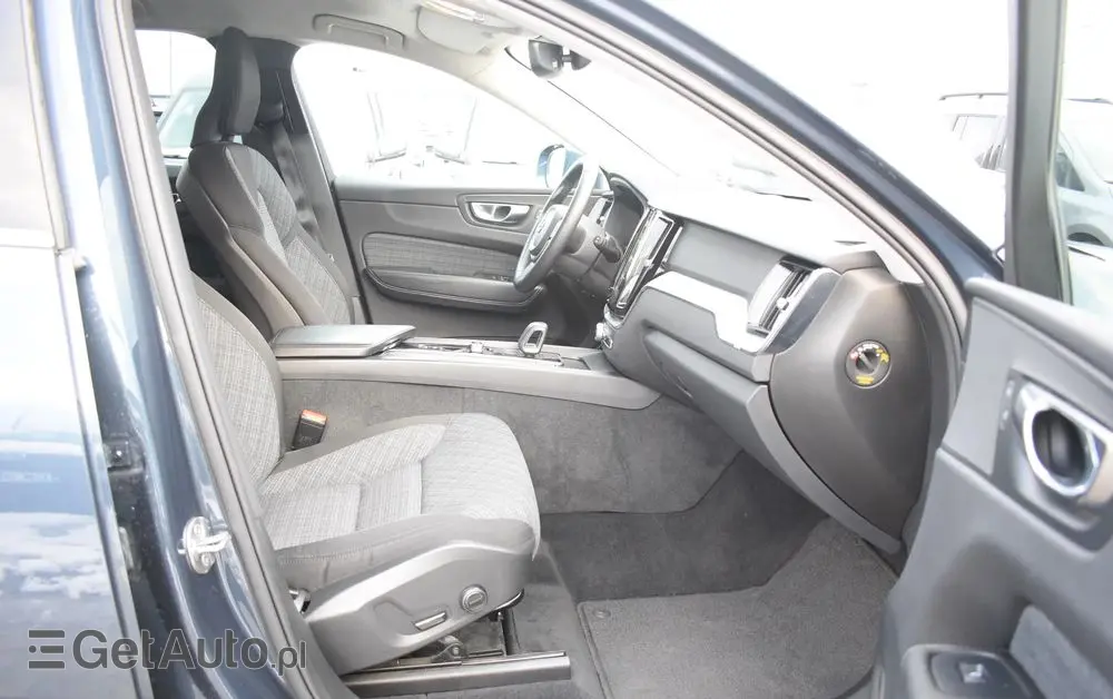 VOLVO XC 60 D4 SCR AWD Momentum