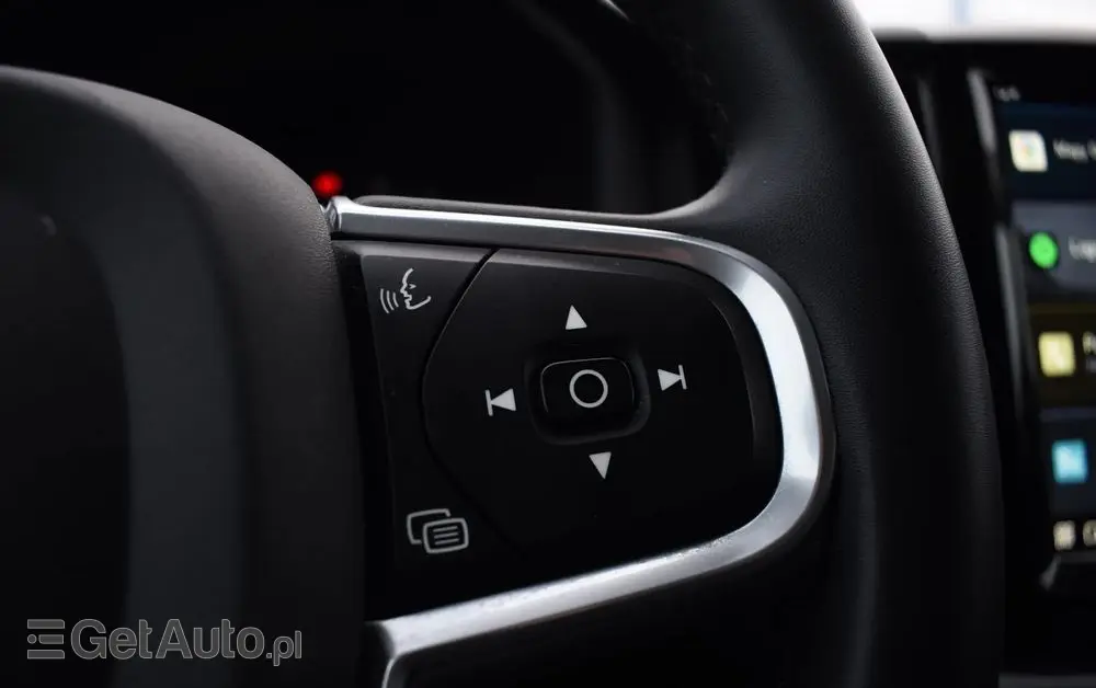 VOLVO XC 60 D4 SCR AWD Momentum