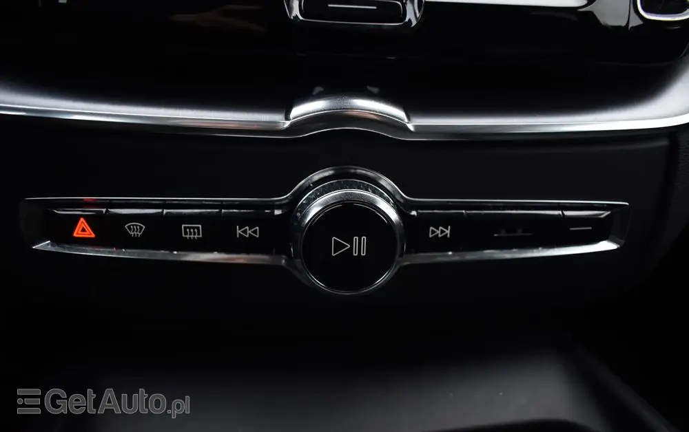 VOLVO XC 60 D4 SCR AWD Momentum