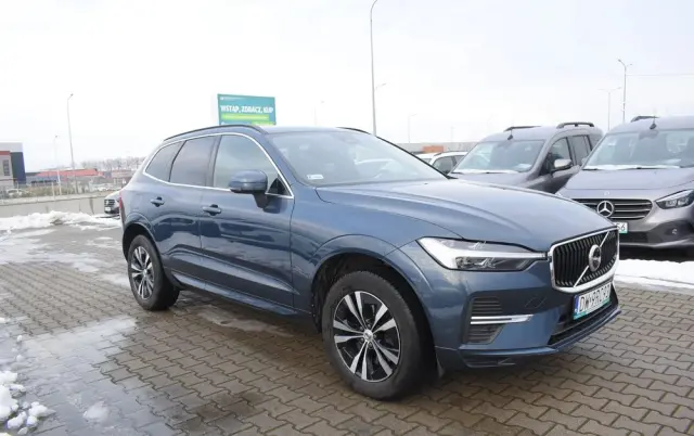 VOLVO XC 60 D4 SCR AWD Momentum