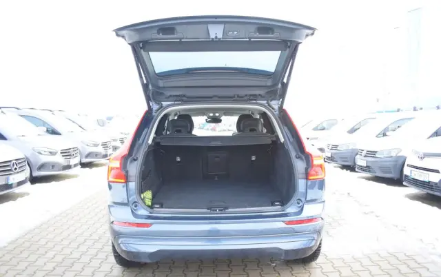 VOLVO XC 60 D4 SCR AWD Momentum