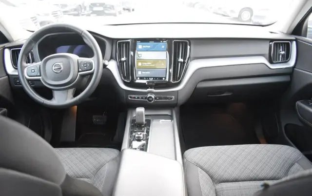 VOLVO XC 60 D4 SCR AWD Momentum