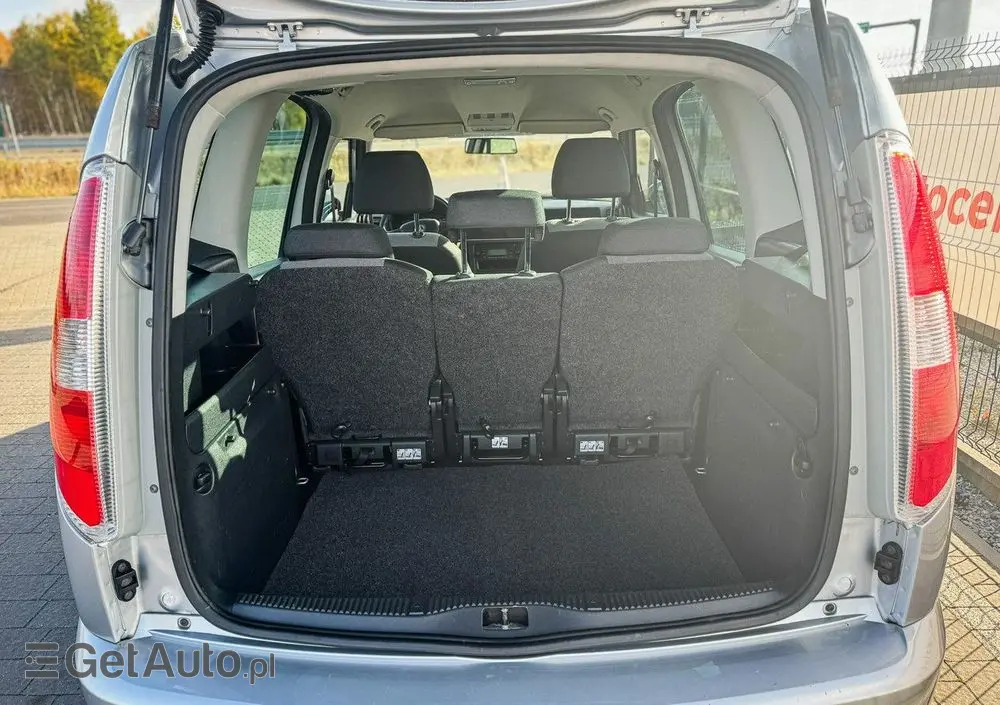 SKODA Roomster 