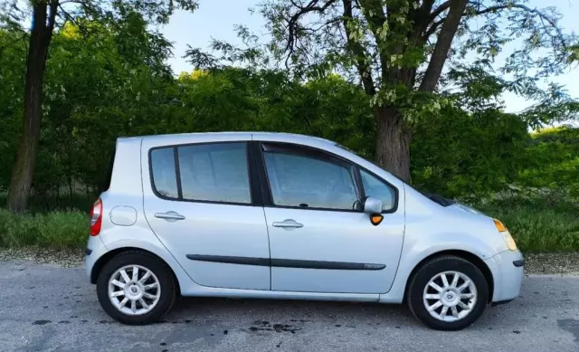 RENAULT Modus 