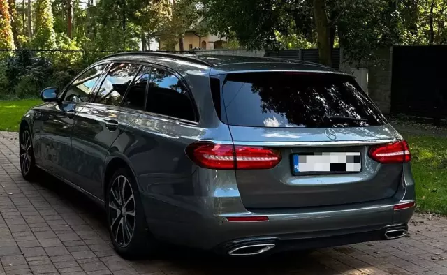 MERCEDES-BENZ Klasa E 