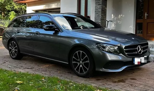 MERCEDES-BENZ Klasa E 